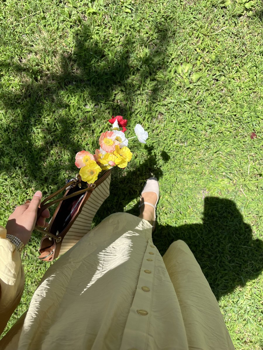 ervaaless's tweet photo. temmuz temmuzlandı🌸🌱🏡👒💃 https://t.co/mZQMIPBeQx