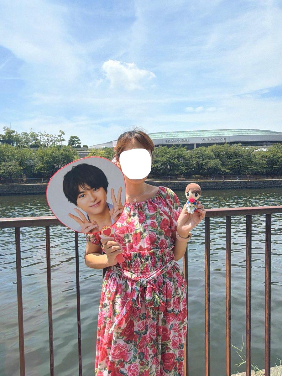 unagi_crypto's tweet photo. 5ヶ月ぶりにtimeleszのライブ行ってきた🕰️
大阪公演の制作開放席が当たって、顔面国宝こと佐藤勝利くんからファンサもらえちゃった(☆ u ∂)❤️ https://t.co/U3q6sJrpeS