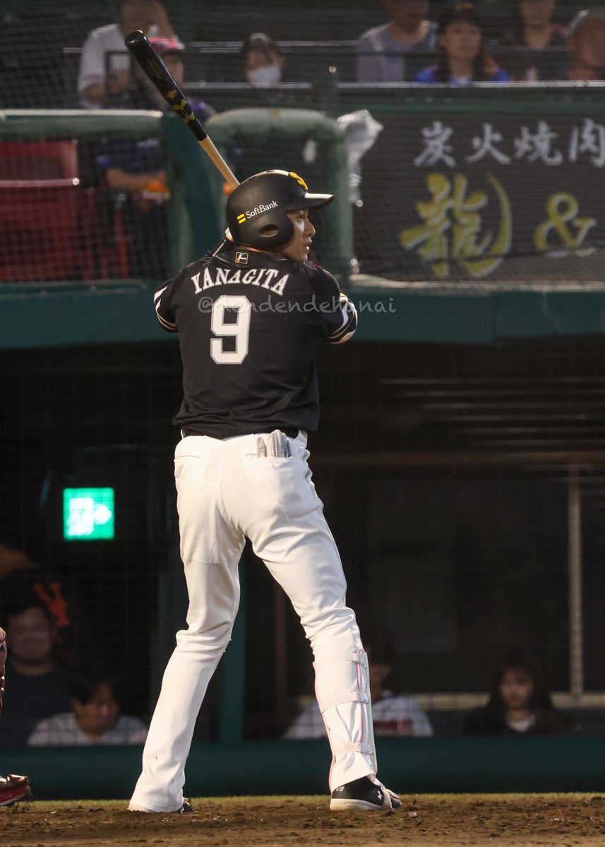 dendendehanai's tweet photo. (最初の打席即凡退して2打席目以降は戻してたのは内緒だよ) https://t.co/BsUYD8uhpX