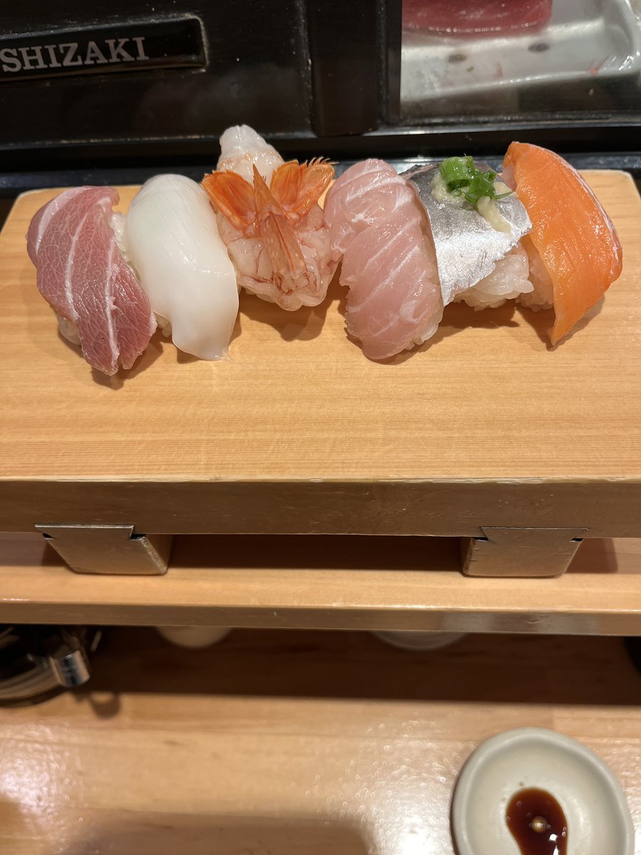 DaiichiKajapi's tweet photo. やっぱりお寿司が好き〜🍣 https://t.co/XlRZnEZPCR