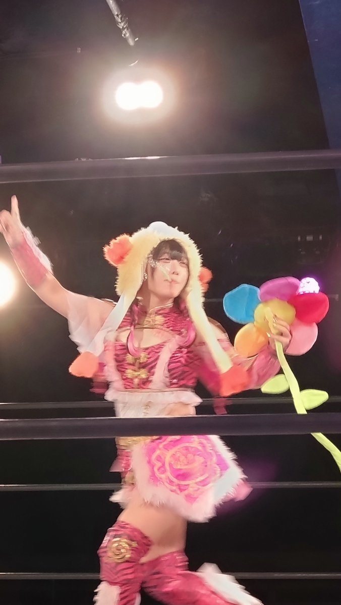 aimai8787's tweet photo. ここまではいつものきっずくらぶだった。。。
狐伯さん髪流してるの初めて見たけどイケメンやわ😏
桃花ちゃんはレアな自分でシャボン玉作ってくスタイル🫧

#wavepro https://t.co/fjB2akhA0s