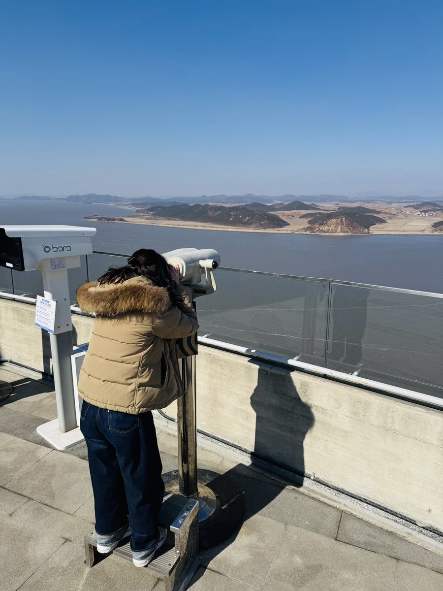 Hiromasa_kondo's tweet photo. 【YouTube更新したよ🇰🇷】
よく食べよく喋る夫婦の韓国爆食旅【総集編】
北朝鮮見にいったり、
全身泥まみれになって現地テレビ出たり、
韓国人の友達におすすめ連れてってもらったり盛り沢山となっとります🍚ﾒｼｳﾏｽｷﾞﾙ
https://t.co/z7WYzGLJGo https://t.co/j6S1MKP573