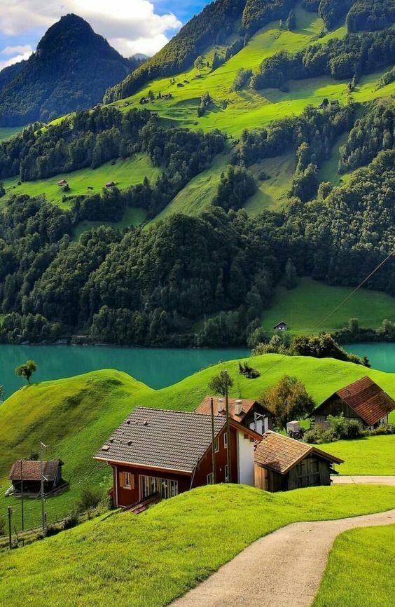 purelivn's tweet photo. Switzerland https://t.co/aHiPjfabNB