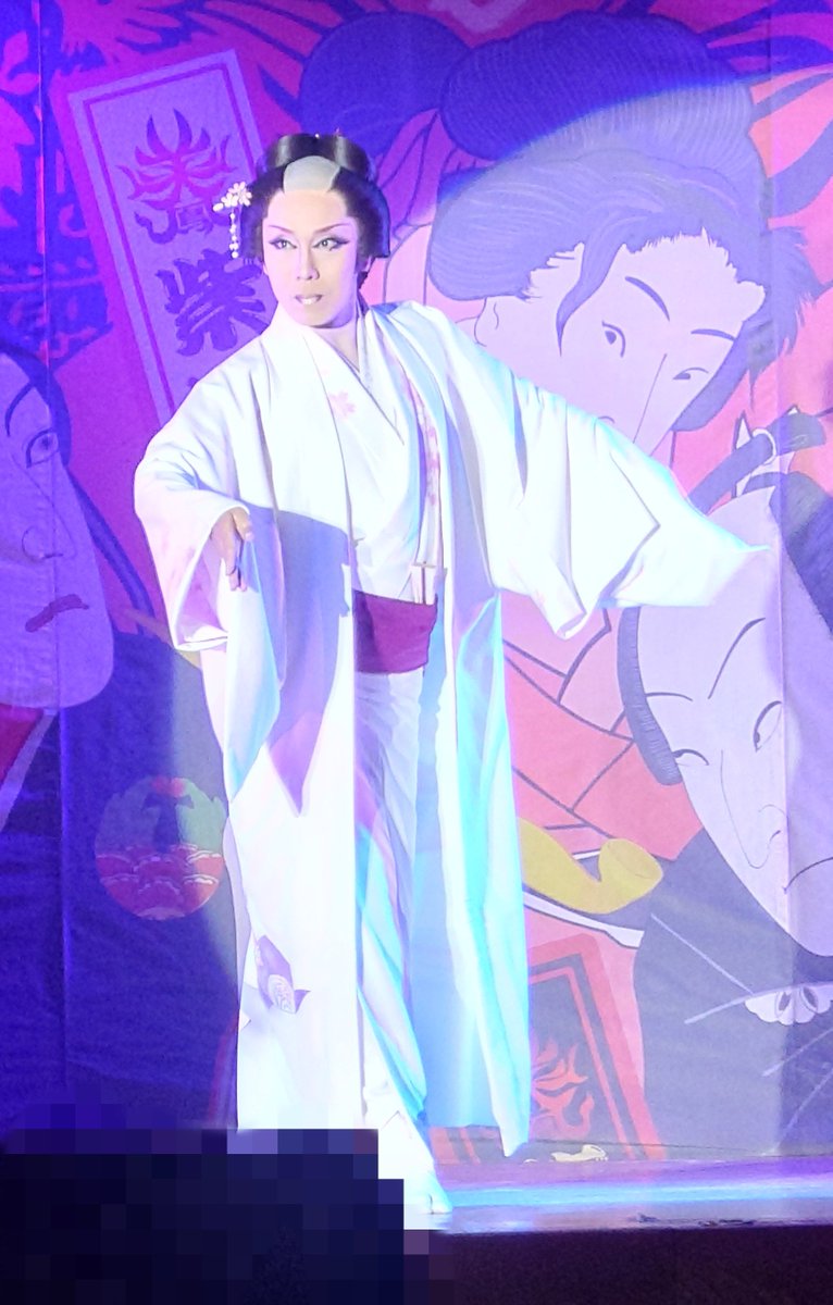 Ryo201578's tweet photo. #御老公の湯 #劇団美鳳
R8.7.24 夜の部
#紫鳳友也 https://t.co/Wm6qihE8XT