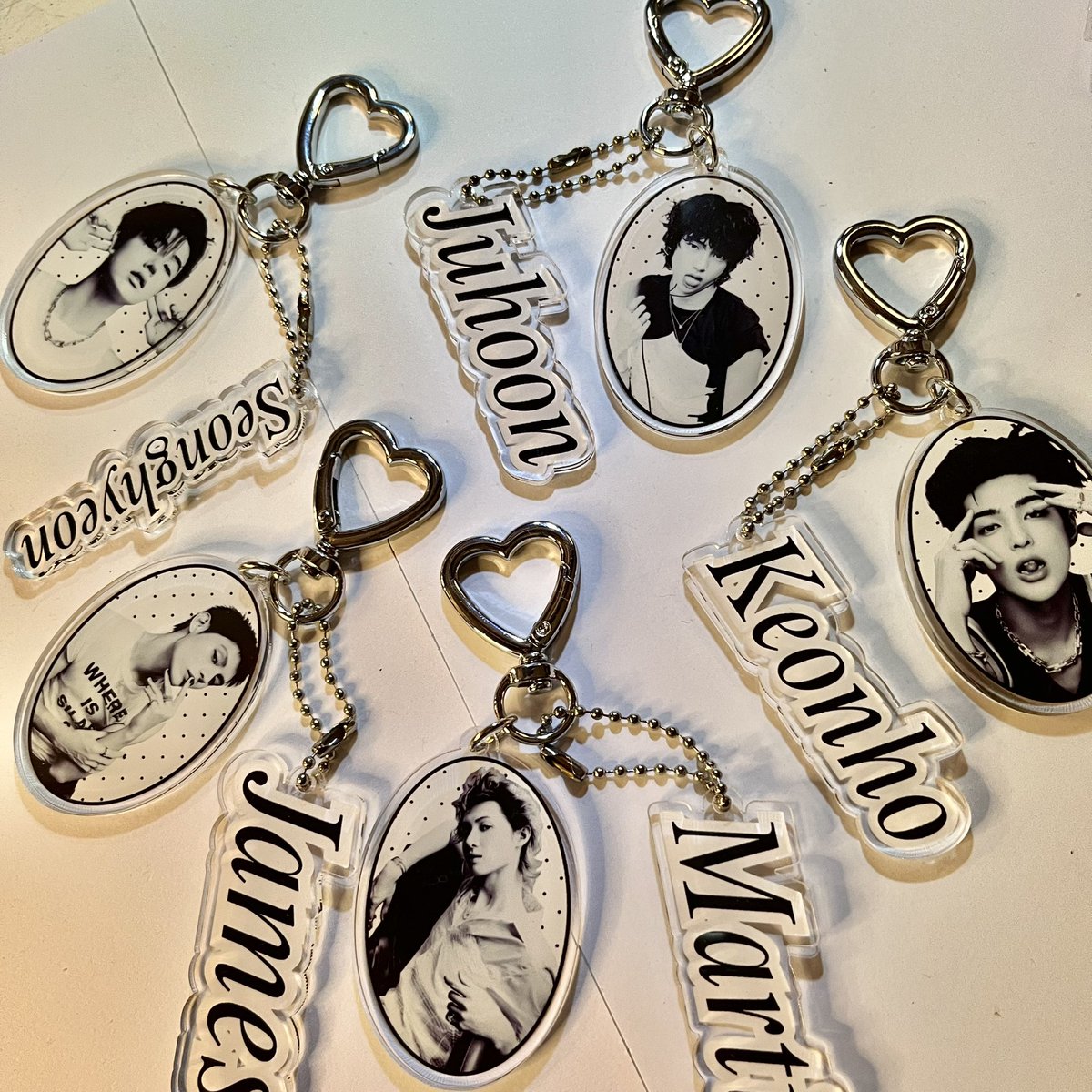 Fr3akyd0T1n's tweet photo. OPEN PRE-ORDER CORTIS POLKADOT KEYCHAIN >< 

Hi coerr!! aku udah open po keychain nya nihhh 😆🩶 

yang mau ikut po boleh banget langsung isi form disini yaa!! 

PRICE: 38k (Dp: 23k)

Link form: https://t.co/VXBFu9JMhS

Close PO TBA yaa 💗💗💗 https://t.co/29SSdoFQrC