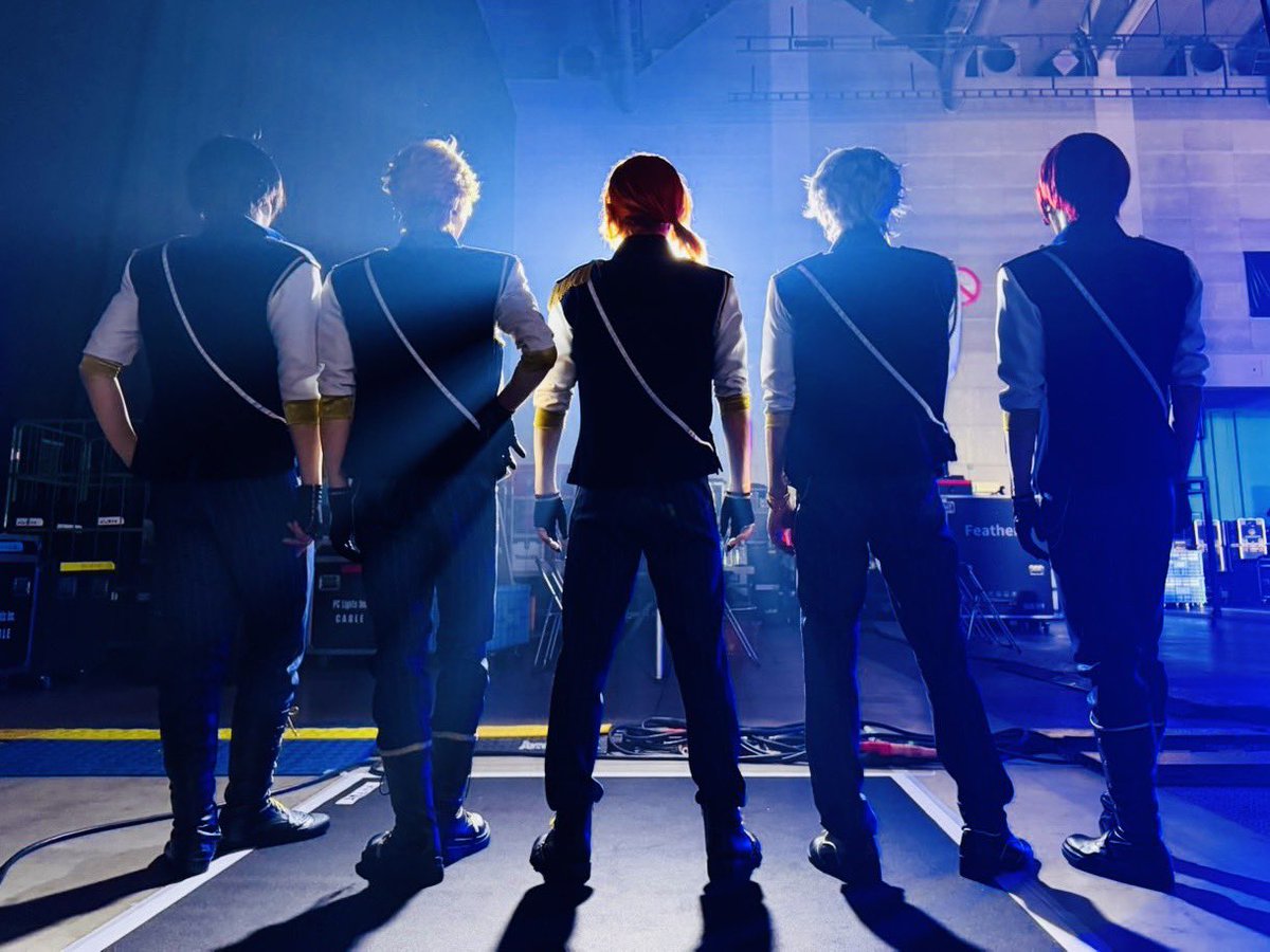 hashimotoshohey's tweet photo. 『あんさんぶるスターズ！THE STAGE』
-10th Anniversary LIVE-

本日、開幕いたしました。

十周年の歴史と
今日また新たに刻まれた大切な一ページ。

この景色を皆さまとともに迎えられたこと、
心より感謝申し上げます。

明日からも大切に
精一杯皆様へお届けします⭐︎

#あんステ
#Knights https://t.co/VXVMlmRqkd