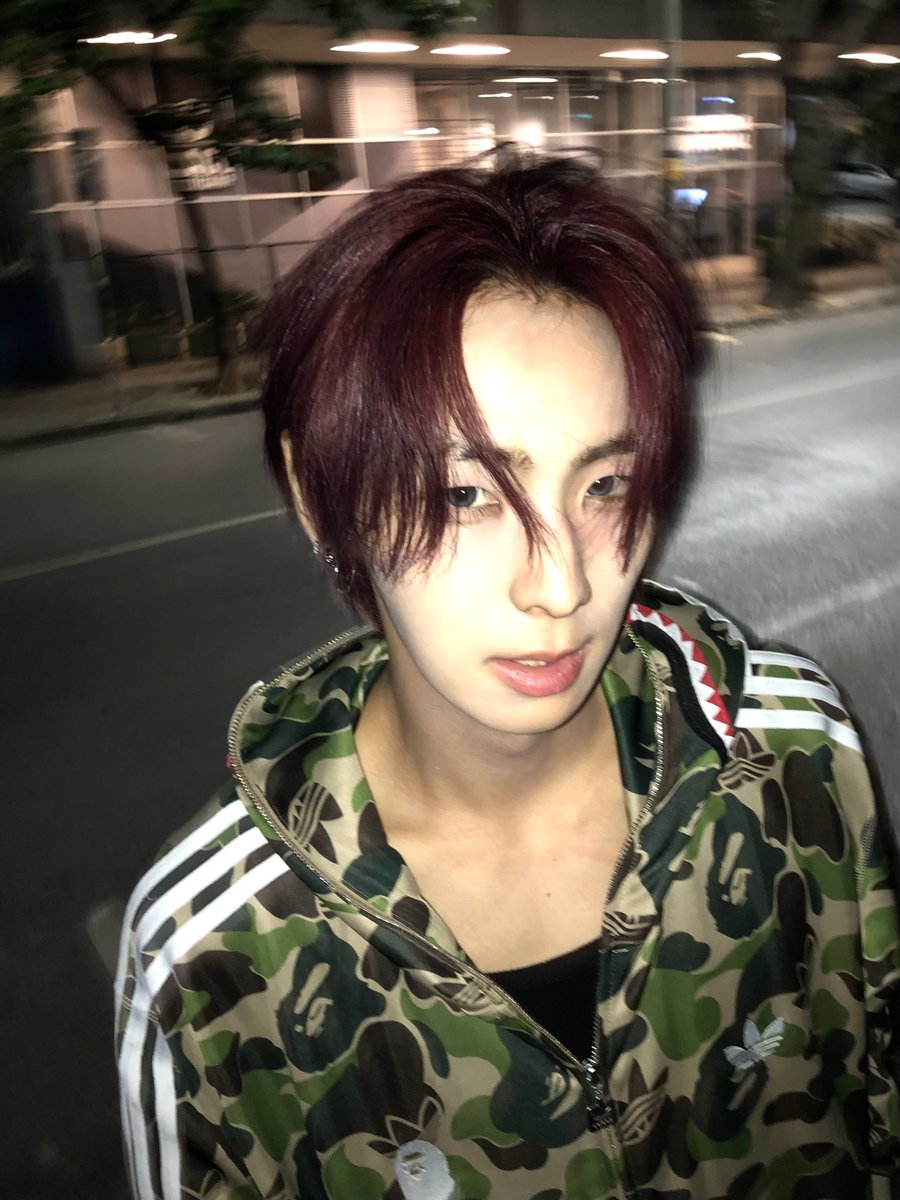 NTX_OFFICIAL_'s tweet photo. レックウザの捕まえ方を教えてください

#RAWHYUN #로현
#NTX #엔티엑스 https://t.co/HeRul68Y0Q