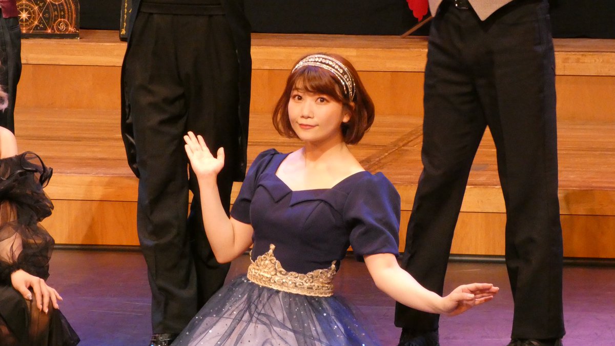 warumono81's tweet photo. お馴染みのギアのメンバーが出てるのでALTIサマーフェスタ見に行ってきた。#中村るみ さんのバトンがしっかり見れて満足。
今まであんまり見る機会がなかったけど楓さんの動きがすごかった。体の中の荷重移動がすごく柔らかくて重力かかってないのかって動きだった。 https://t.co/YCHd3e7ode