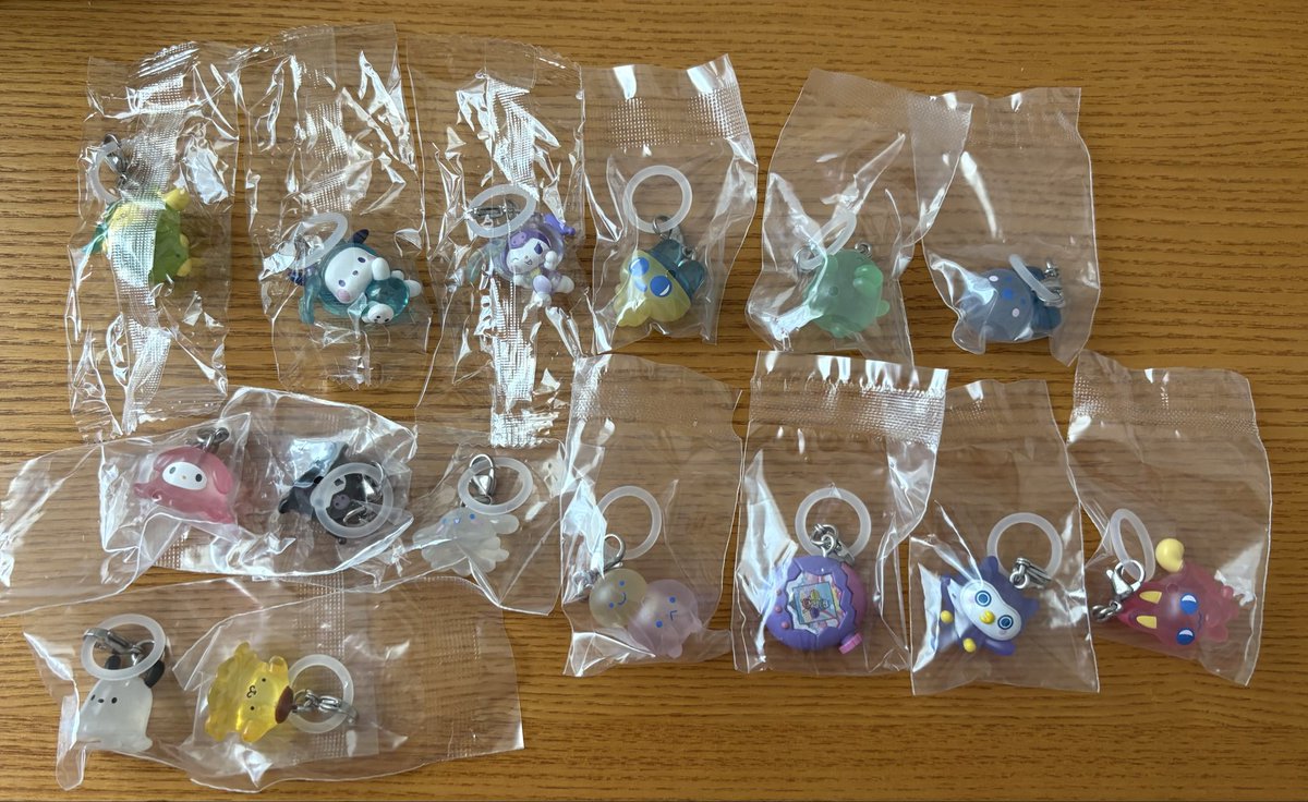 az_75_23's tweet photo. 【交換】ガチャガチャ交換してくださる方探してます

【譲】
たまごっちめじるしアクセサリー
なりきりメンダコめじるしアクセサリー
けろけろパーティーめじるしアクセサリー

【求】2枚目　めじるしアクセサリー

交換可能な方いましたらご連絡ください
よろしくお願いします🙇 https://t.co/KEJ6HxtLet