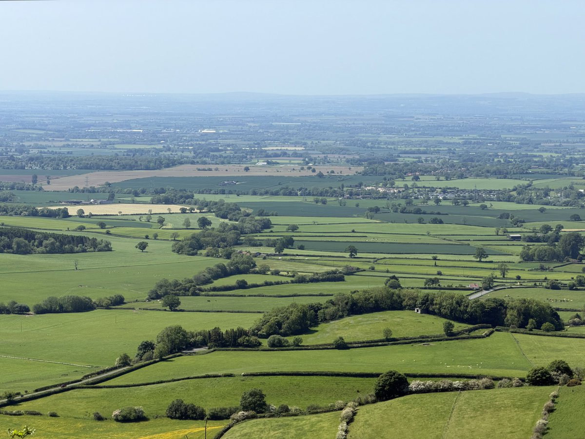hikingshawty's tweet photo. happy yorkshire day :) so grateful to be born and bred in such a beautiful part of the world 🤍 https://t.co/ryr916Hydj