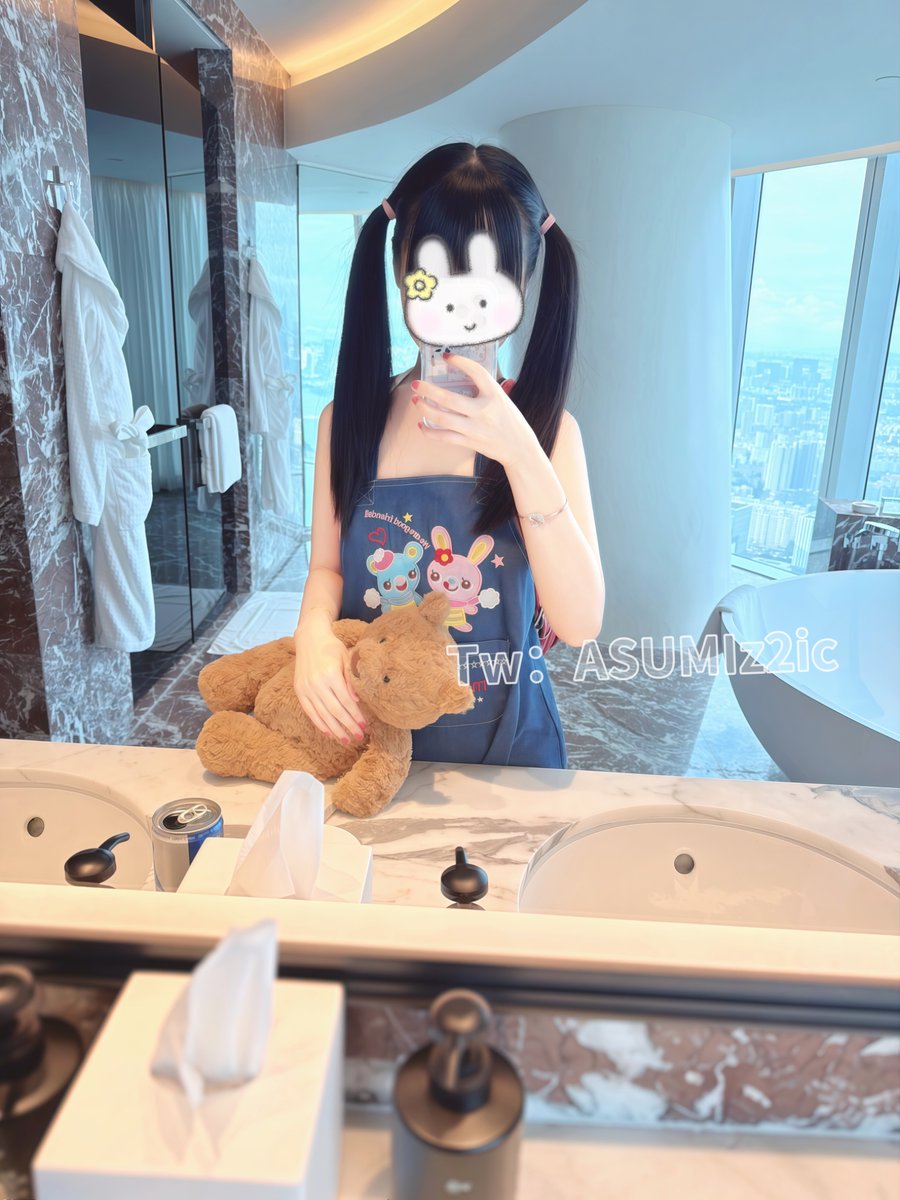 ASUMIz2ic's tweet photo. 冒泡泡🫧
#萝莉
#白虎
#双马尾 https://t.co/45YXWGrEp2
