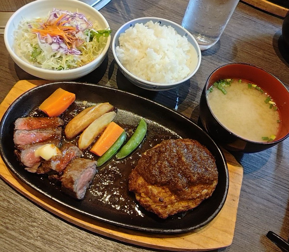 apstar's tweet photo. #7月を写真4枚で振り返る https://t.co/11ewCCn4Ue