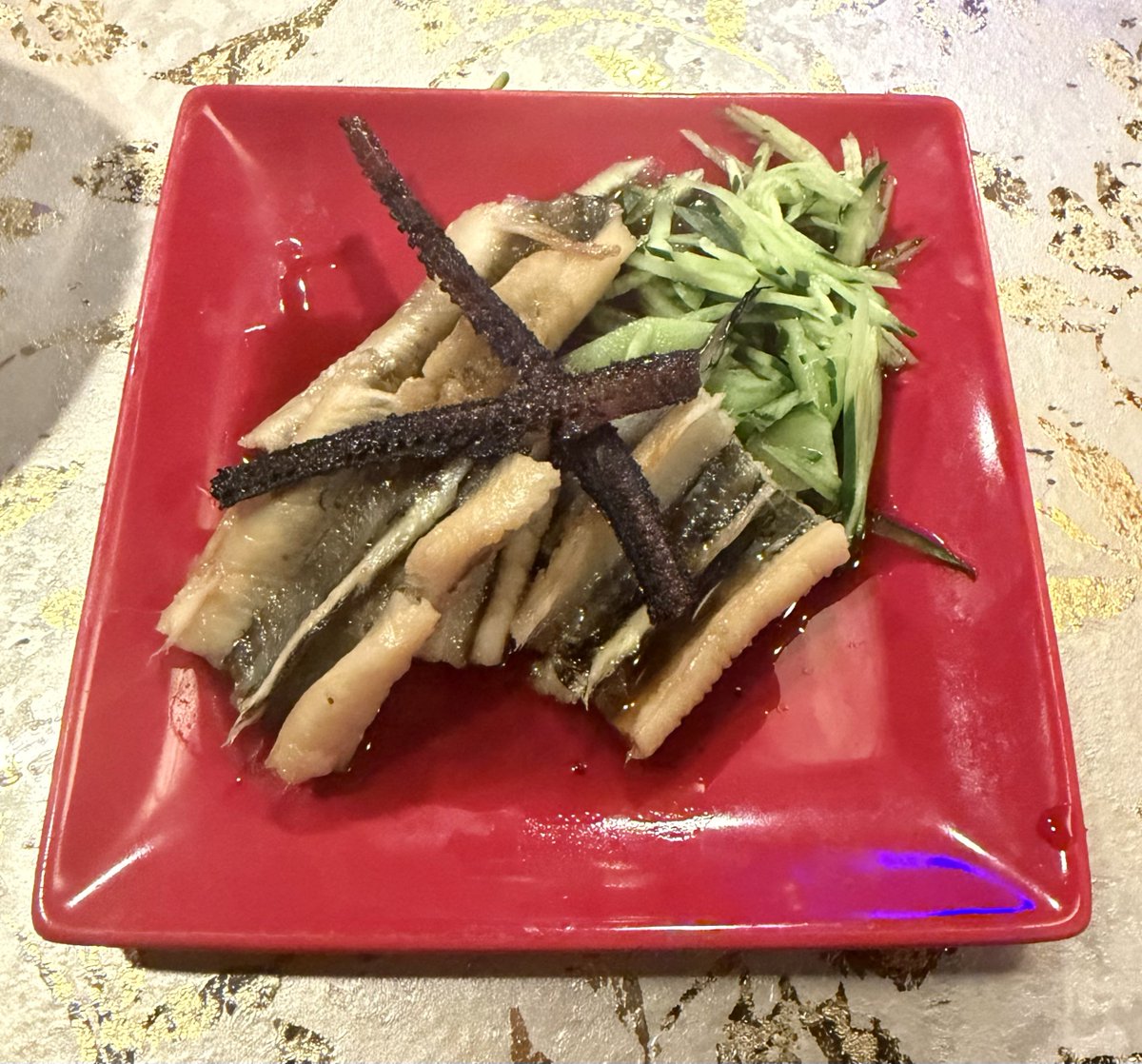 ItsumonoD's tweet photo. 穴子が美味すぎるんだが https://t.co/GtzjT6H6Sw