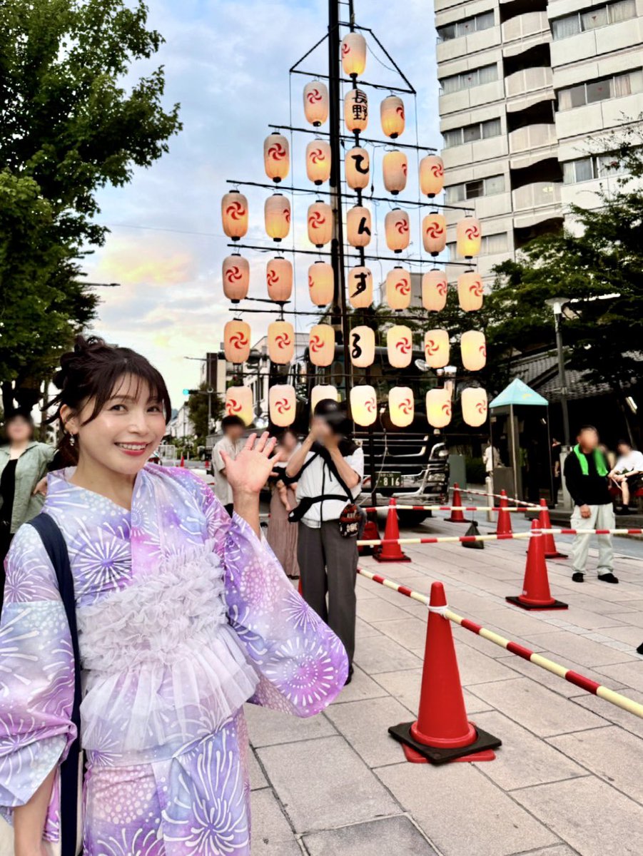 nittaemi85's tweet photo. #ズクズク 1日目、参加させていただきました！

県外から遊びにきてくれた皆さん、信州の皆さん、ありがとうございました✨

みんなと盆ダンスできて、「信濃の国」も一緒に歌えて、楽しい1日になりました！

せっかく長野びんずる当日だったので、イベントはお祭りスタイル🩷 https://t.co/KxQ6wz53ad