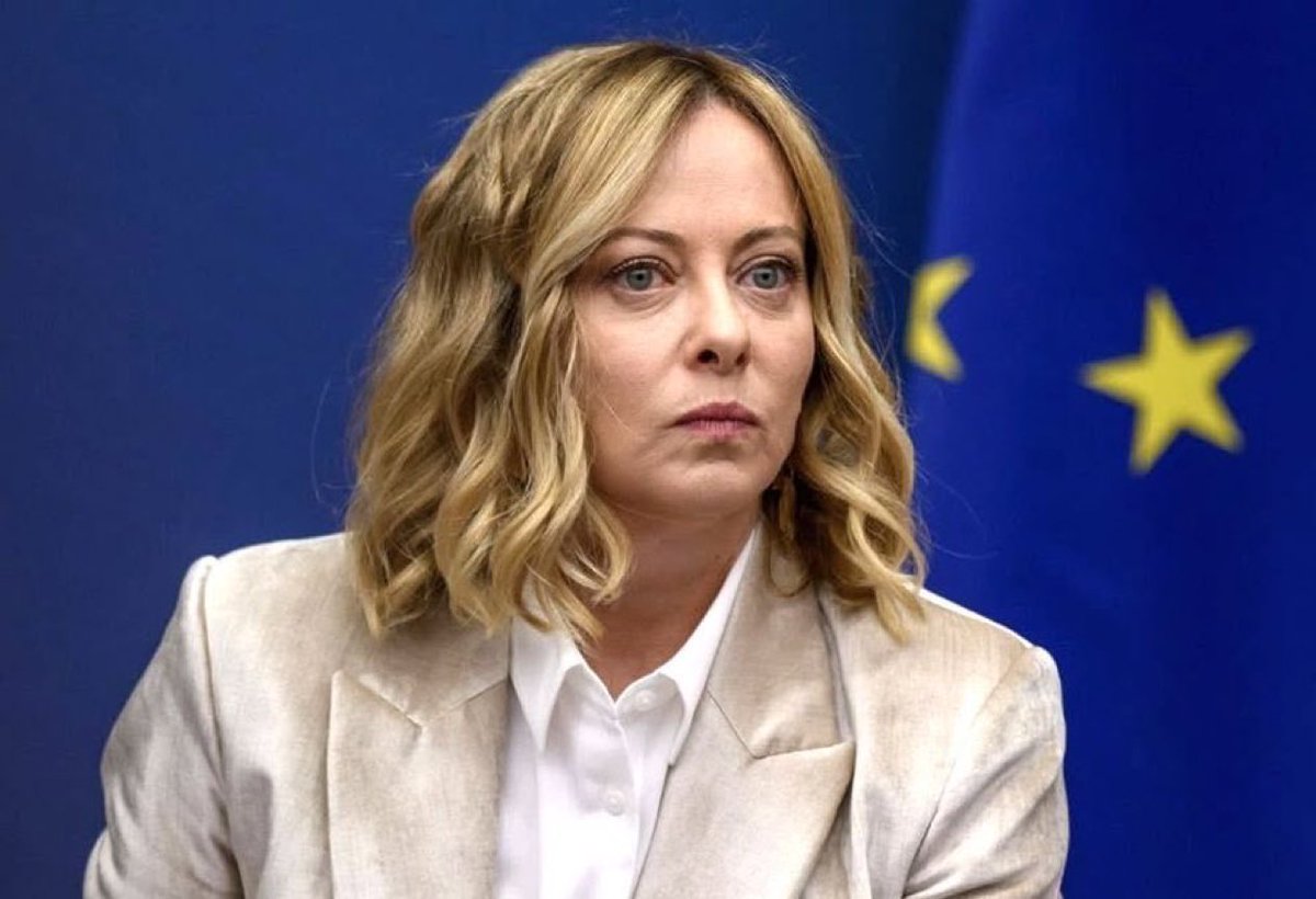 AlertaNews24's tweet photo. 🇮🇹🇪🇸 | URGENTE: La primera ministra italiana Meloni dice que "las escenas que provienen de España muestran cuán urgente es que Europa responda a la inmigración ilegal." https://t.co/BwTeocAk8a