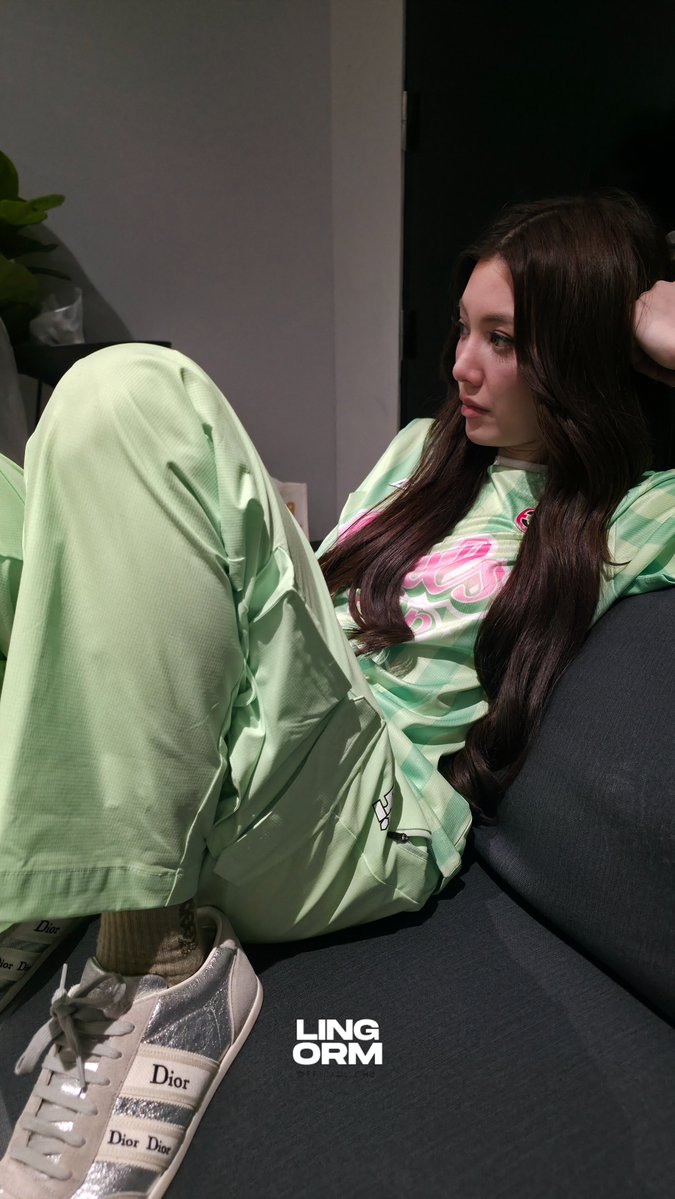 LingOrmCH3's tweet photo. น้องออมขอไปพักก่อนนะคะทุกคน 🙇🏻‍♀️

LINGORM CH3 SPORT DAY 2026 #CH3GirlsCup2026 
#หลิงออม‌ #LingOrm https://t.co/k4Fs82Bcag