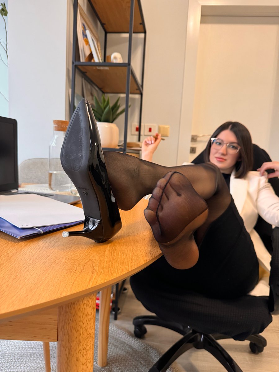 NylonKinj tweet media