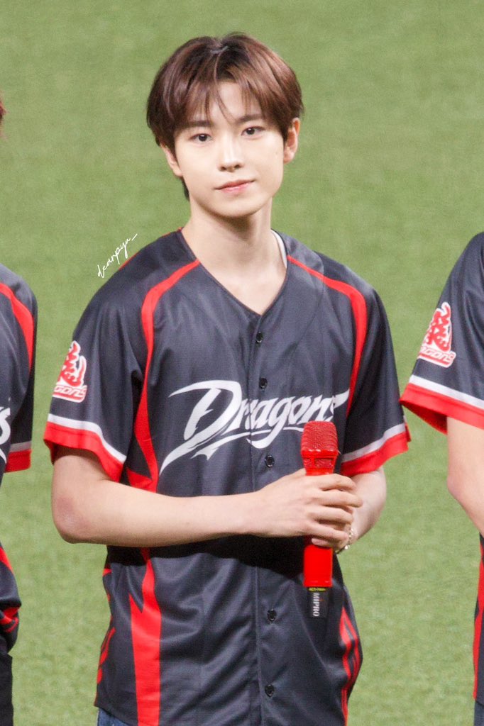 dearpyu_'s tweet photo. 260801 대만 시구⚾️

#유우시 #YUSHI #ユウシ 
#엔시티위시 #NCTWISH https://t.co/KjcJlpCRnp