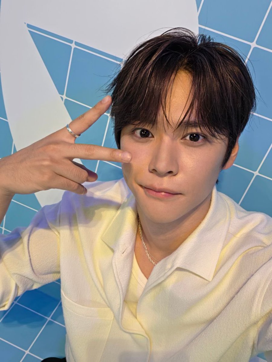 myfavoriteag11's tweet photo. 셀카 짱 잘찍음 ❤️❤️ https://t.co/nE6wBAXfDh