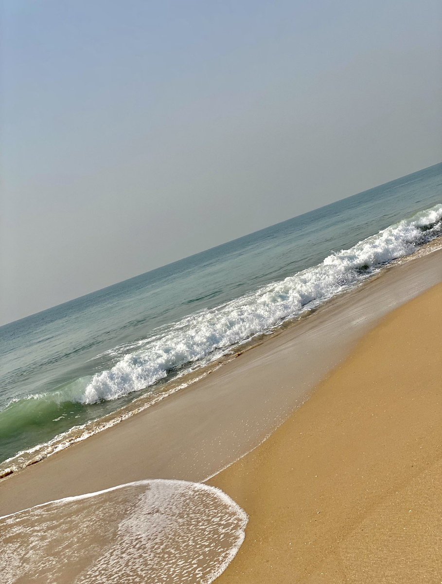 UnfilteredNotez's tweet photo. The beach has a way of reminding you how small your worries are. Waves keep coming no matter what, yet they never stay stuck in one place. Standing there with sand between your toes, you suddenly feel your own energy reset. Sometimes the best inner work happens when you let the ocean teach you how to release and flow again. 🌊✨

Happy August. May this month bring you peace, clarity and gentle new beginnings. 🤍