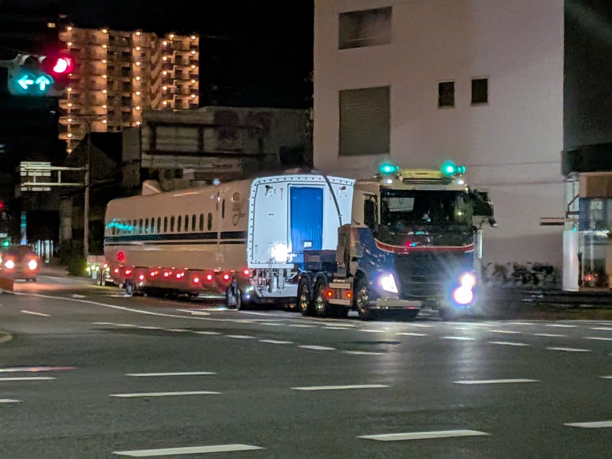 KU_SAJIRO's tweet photo. 2026/7/20〜30
N700S J59編成
9号車陸送

大阪港→鳥飼車両基地で陸送されました。 https://t.co/uMnzwdZdFo