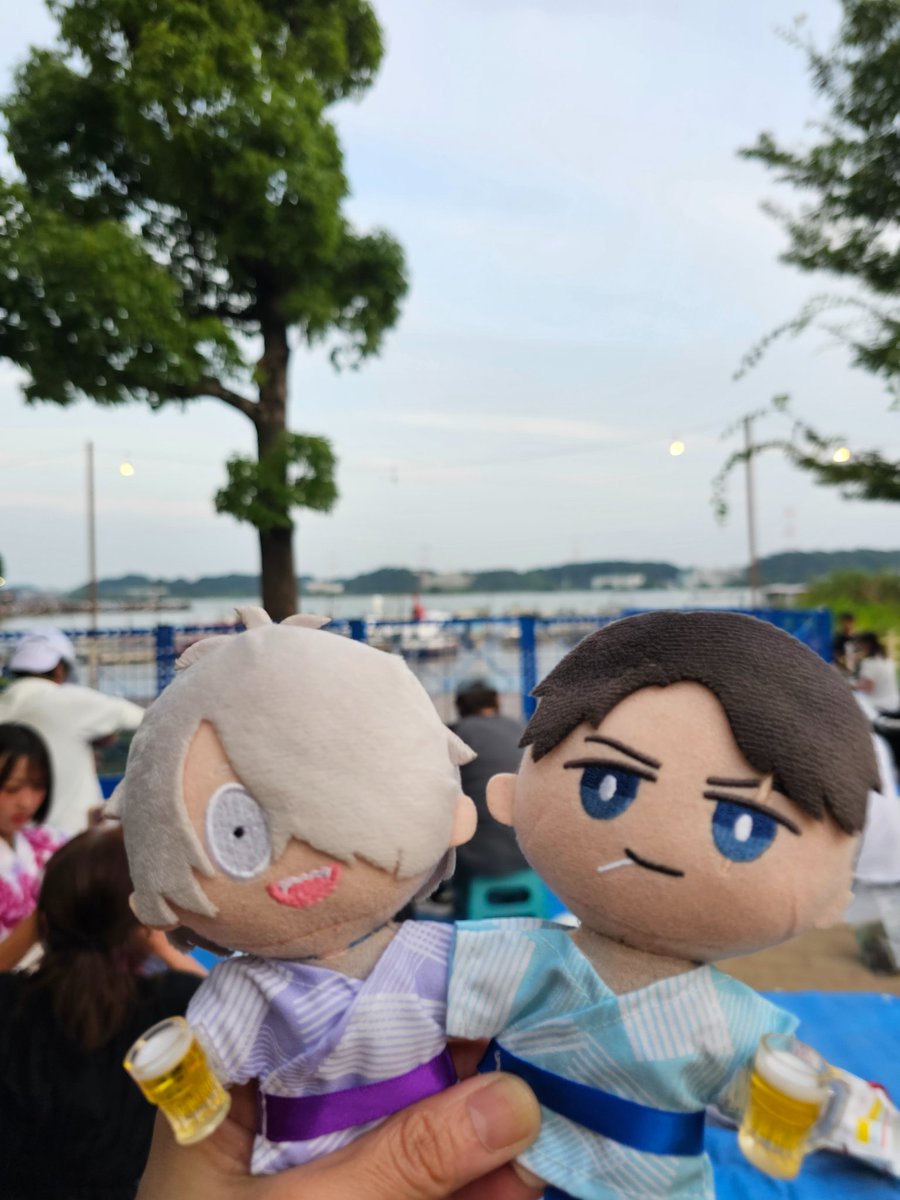 soranyago's tweet photo. 手賀沼花火大会
ビール片手に父たちと観覧。
西武園ゆうえんちのアクスタ最高です!
うまく撮れるかな…
#手賀沼花火大会 https://t.co/mGL4W0vtHI