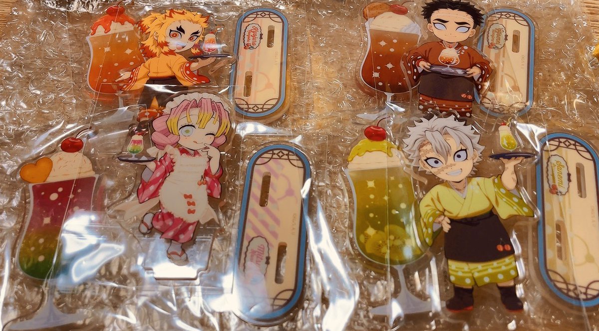 rt_okimi's tweet photo. 鬼滅の刃クリームソーダアクスタ4つ買ってなんとか推しきた🙌 https://t.co/sibQoZcwJt
