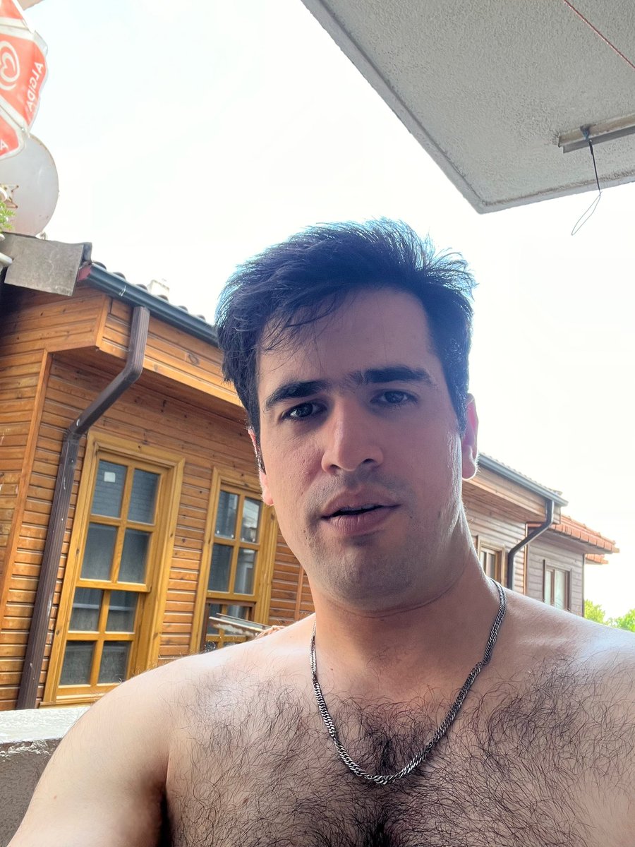 Mehrdaddmq's tweet photo. اشرف مخلوقات آقایونن که بدون آرایش و سرخاب سفیدآب جذابن . https://t.co/CuaikNKrYo