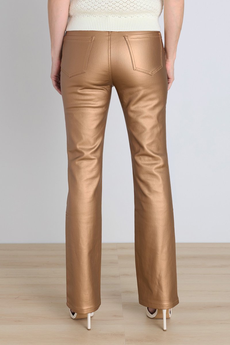 gainifyreviews's tweet photo. Shine in every step ✨ The Noli Shop Aria Coated Flare Jean features a bold gold metallic finish, a flattering high-rise fit, and a sleek flared silhouette.

Use code NOLIGOLD15 for 15% off.

Shop: https://t.co/Jc8EXhEmhr
#TheNoliShop #GoldJeans #FlareJeans #FashionDeals https://t.co/geg4LrfZ6x