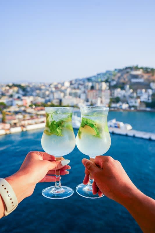 BSTvacations's tweet photo. 🍹✨ Set sail on our Europe sailings aboard the Celebrity Ascent and indulge in refreshing cocktails with a view! Chill out at our vibrant bars and lounges, while taking in stunning ocean vistas. 🌊☀️ Contact me today to book your cruise and enjoy the luxury of cocktails at sea! https://t.co/603scIpaOE