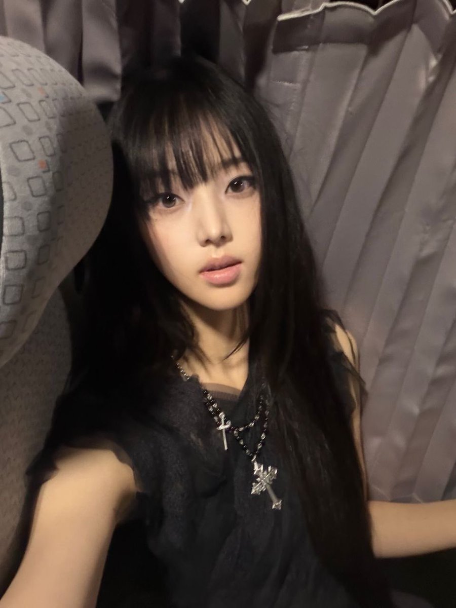 leesoldeflair's tweet photo. @momokadeflair https://t.co/vYq5y3us0Y