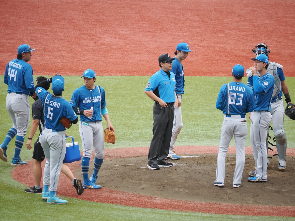 INABA_929's tweet photo. ファイターズ二軍。
ハイドレーションブレイクを導入する。

#lovefighters https://t.co/Z0yEK2cJEX