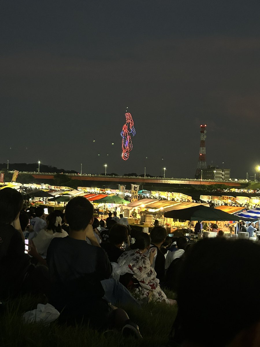 SI_mO12's tweet photo. 当日の朝急に花火大会行こうって言って途中で飽きて帰ろ〜って言い出す自由すぎる自己中女が私だ https://t.co/W0esnoWJEd