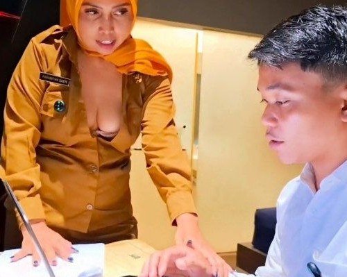 panadla's tweet photo. Ibu Guru Vs Murid Yang Lagi Viral 
https://t.co/JPqt9Oim33

https://t.co/eSAqaovdGw

https://t.co/HgOyNf5xkc

https://t.co/J31q7t4HhL

Malam Minggu Lawan 10 Timor Leste Dirumah Thom Haye Persib Vs Persija #bokepjapan #viral #bokepindo https://t.co/Tg4ZjvBMCf