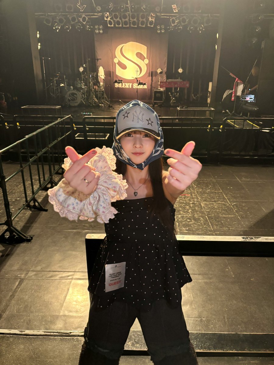soisooi117's tweet photo. #サイサイ で始まる8月🔥
横浜ﾍﾞｲﾎｰﾙ激ｱﾂｷﾗｷﾗLIVEでした !!!
@staffsaisai #SILENTSIREN https://t.co/QHOkx5QaF1