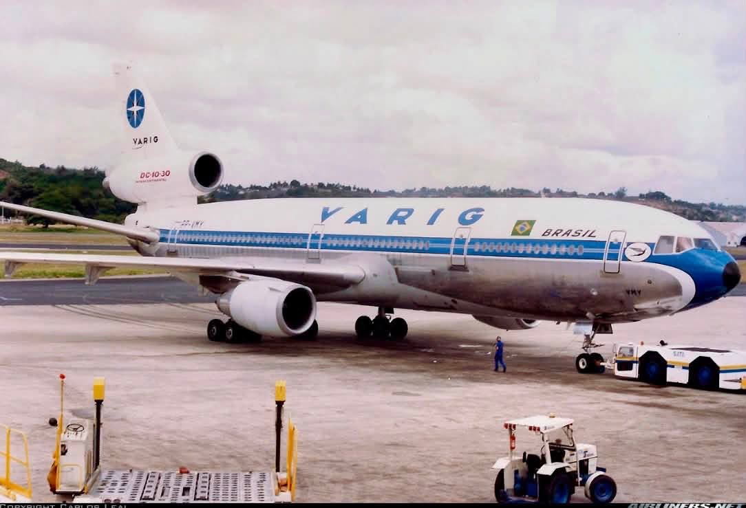 n194at's tweet photo. VARIG
Douglas DC-10-30 PP-VMY
REC/SBRF Recife Intl Airport
January 1998
Photo credit Carlos Leal
#AvGeek #Aviation #Airlines #AvGeeks #Douglas #DC10 #VARIG #REC #Recife 🇧🇷 https://t.co/vWMhN4ZhEj