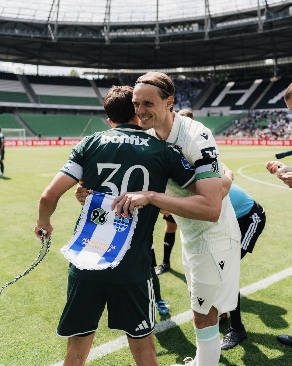 PECZwolle's tweet photo. Zwolle meets Hannover ⚔️

01.08.2026 Heinz-Von-Heiden-Arena

#peczwolle https://t.co/Rvjpr0iWC7