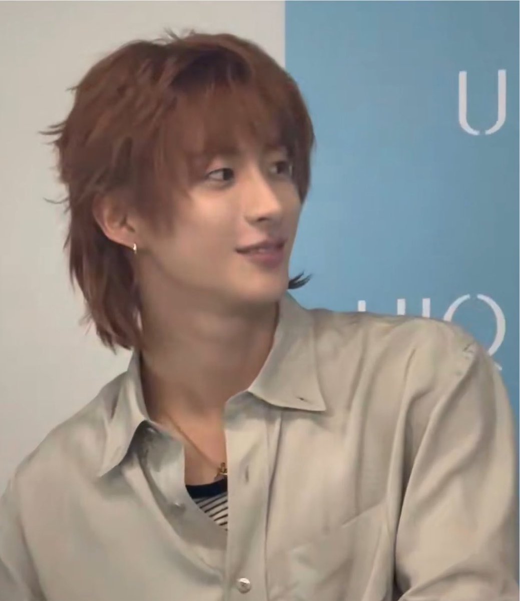 peachxrd's tweet photo. รักนางจัง ผมยาวแล้วน่ารักจาแย่ ไว้ทรงmulletแบบนี้แล้วยิ่งเกร๋อ่ะ แต่งตัวดี มีเทส หล่อเนอะ ใครไม่เก้ทก็เรื่องมันเถอะ ส่วนเค้ารักมากกกก อยากทำไรก้อทำเลยนะน้องอ้วน <3 https://t.co/Y1d0JoNj4Y