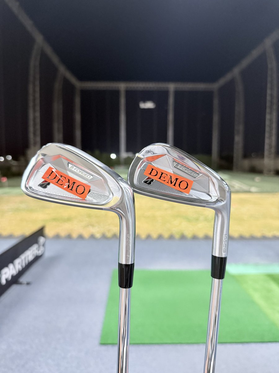 PvbWJtAsGlrB15W's tweet photo. 今日の試打はコチラ！
 #BRIDGESTONEGOLF 
 #100CB は打感気持ちいいしロフトの割に少し飛んでくれてて好印象！
 #200CB+ は距離出るし高さも出てこれでええやん！って思ってしまった😅
2モデル共、顔が揃ってるからコンボにしたらめっちゃ良さそう🤔 https://t.co/tATiJDhQmr