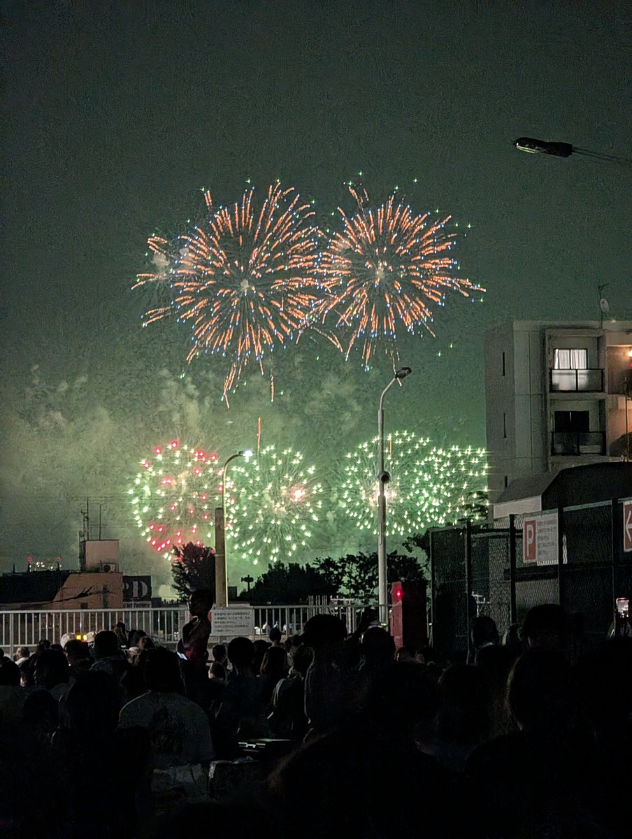 happourinto's tweet photo. 🎆 https://t.co/qjXUUlFja4