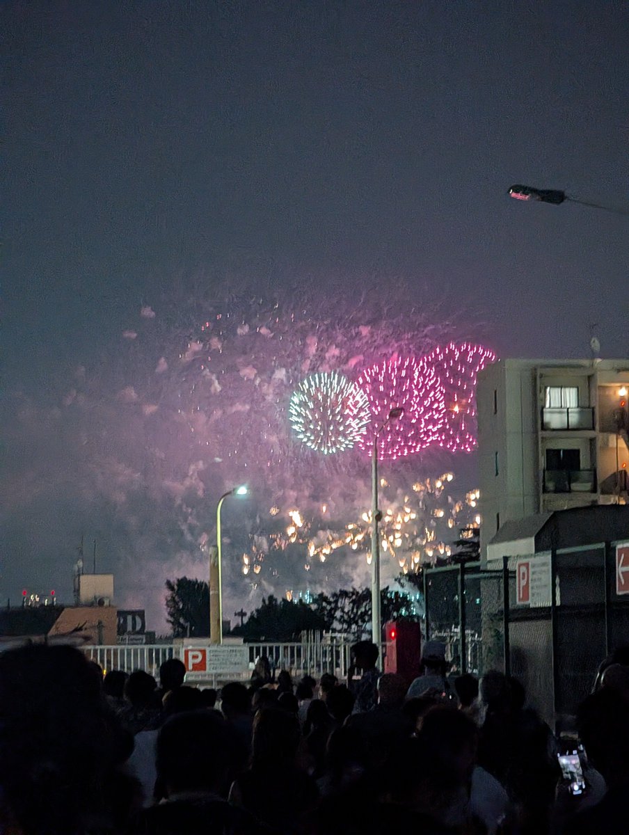 happourinto's tweet photo. 🎆 https://t.co/qjXUUlFja4