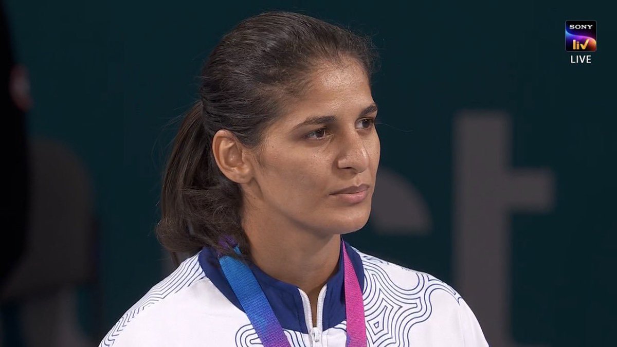 IndiantechAI's tweet photo. 📸 PODIUM PICTURES | WOMEN'S 57KG BOXING 🥊
🥇 Jaismine Lamboria 🇮🇳 wins Gold at the Commonwealth Games Glasgow 2026, defeating Northern Ireland's Michaela Walsh by a unanimous 5-0 decision to become the Commonwealth Champion https://t.co/jyjSKClpAg