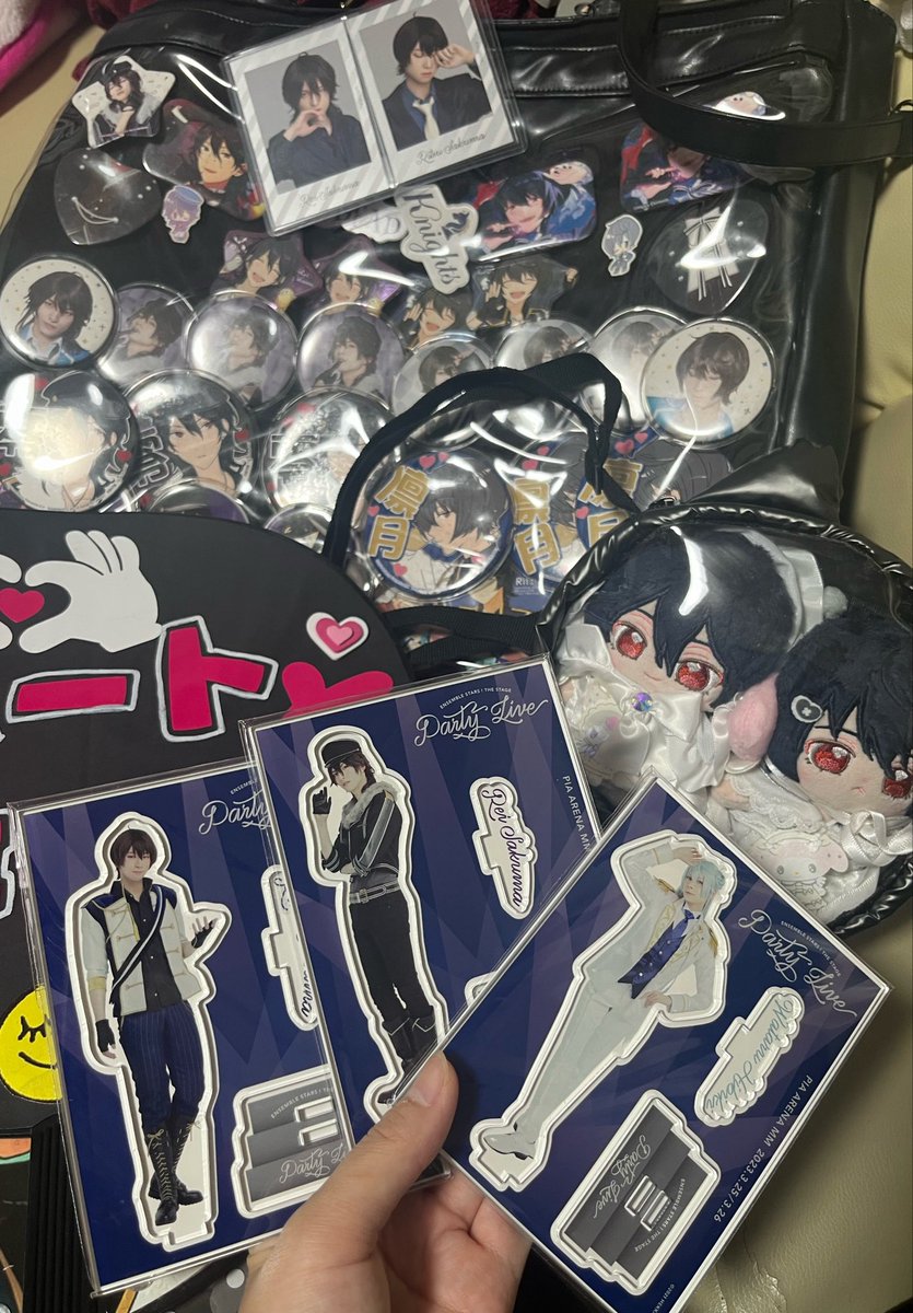 Tsubaki__09's tweet photo. 明日はあんステのマチソワ参戦です！
気付いたら10年追っかけてた…久しぶりのライブ楽しむぞ💞推しが集結嬉しい😭🩵
参加される方会えると嬉しいです🙏🏻✨ https://t.co/w5Vu0th9r3