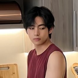 w_anna_be_urs's tweet photo. Even AI slop can NOT make him look interested IM CTFU KSJDJDH 😭😭😭 https://t.co/wX7oxiYOKG
