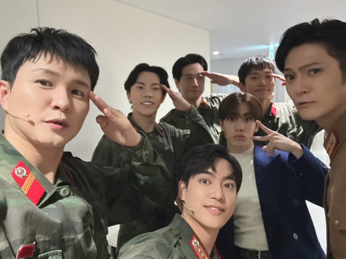 cnrterry's tweet photo. 오중대 !! 구승준 !!!👍🙏🏻💙 조철강 !!! 
홧팅 
#三山凌輝  #花乃まりあ  #KAZUTA #nSSign  #中村麗乃  #上田堪大
#愛の不時着 #ミュージカル #사랑의불시착 https://t.co/O05DjP5hlY