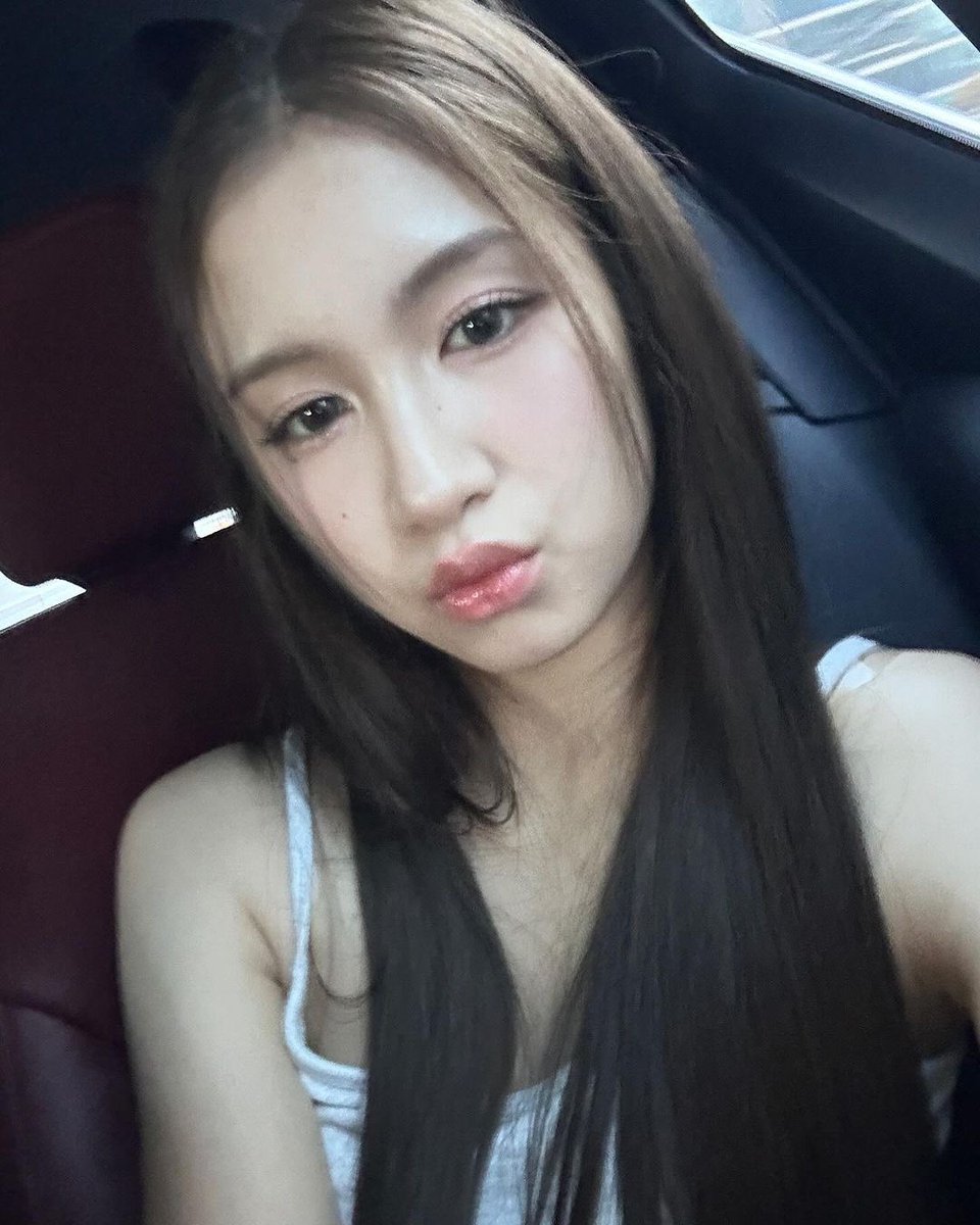 dolovemmy's tweet photo. gf’s day minus girlfriend na 💔
#EMMYMATATSINEE https://t.co/poNXOzYQyZ