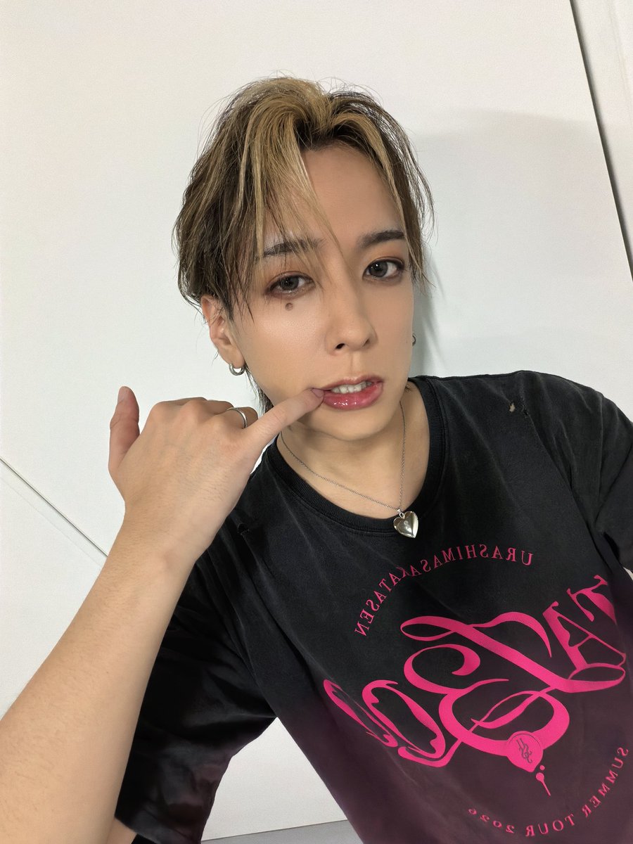 shima_s2's tweet photo. 仙台、激アツーーーー！！！
汗もいっぱいかいたよーー！！
楽しかったー！歌ったなぁーー！

奥州筆頭もしかして仙台人気ない？？？ https://t.co/eKPz13dTed