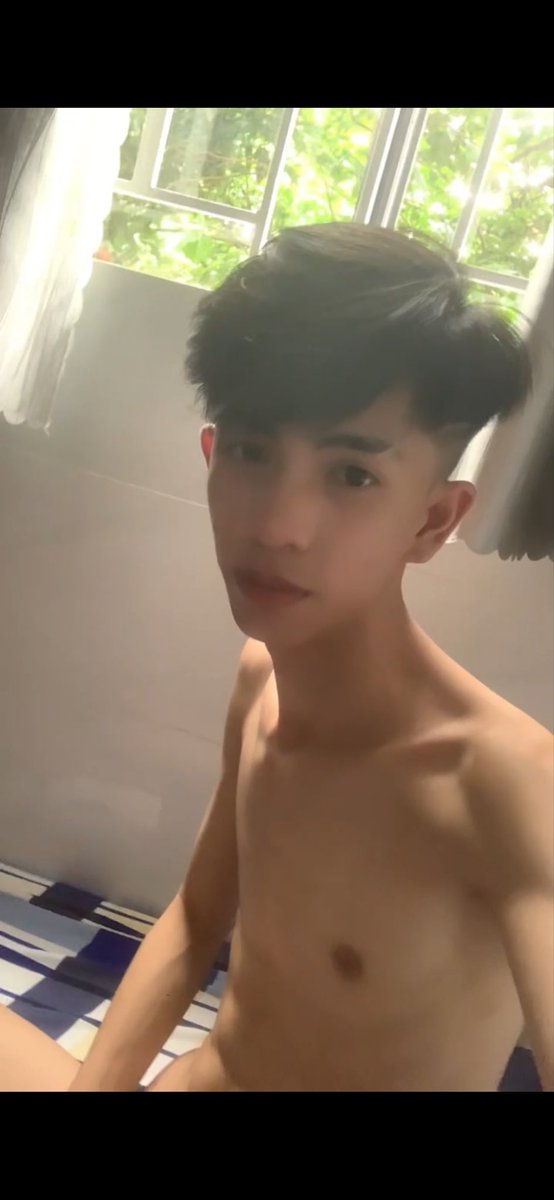 Minuutk's tweet photo. Thanh Hậu sống tại đà lạt chuyên đi gạ gái chat xx và show trên mạng. Ai xem chi tiết ib nhé https://t.co/gOkXcGJOPo