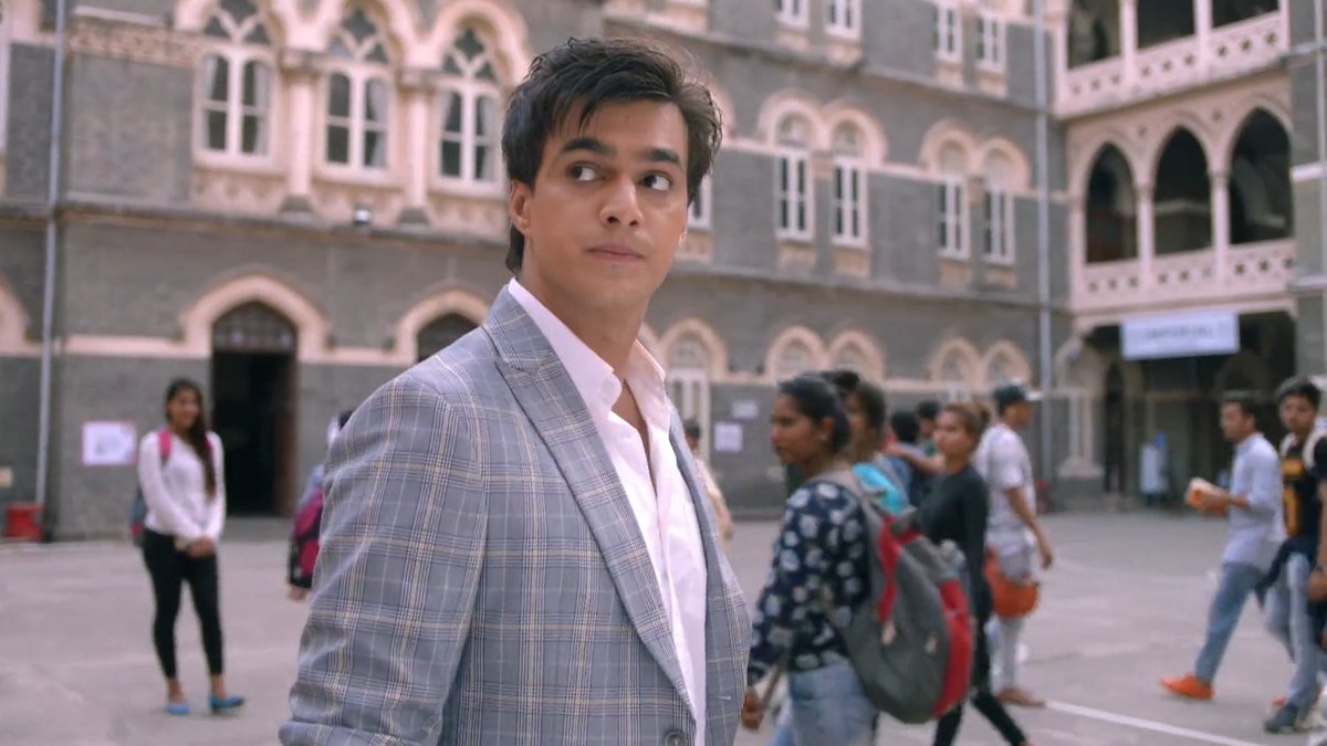 kartikbadraa's tweet photo. "🤍🪄🎀"

!![ #KartikGoenka #KartikBadraa ]!! https://t.co/293oxN8me3
