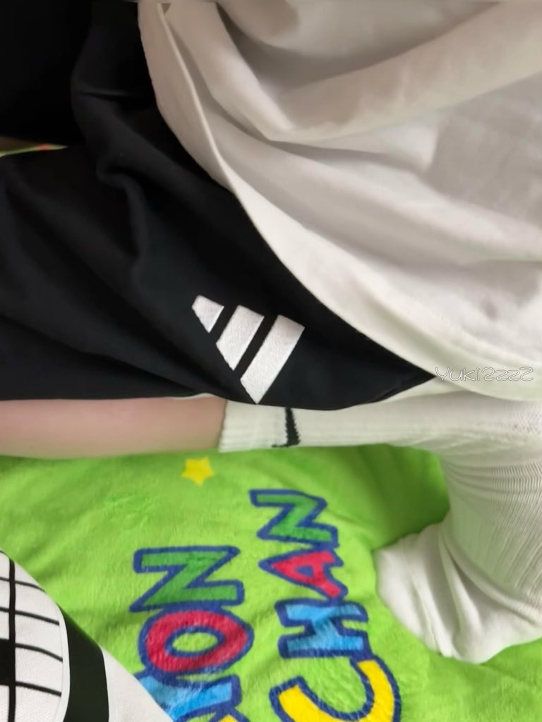 Yuki2zzZ's tweet photo. 今日贴图已生成���� 发完就睡觉嘿嘿 https://t.co/mPevjiDYmf
